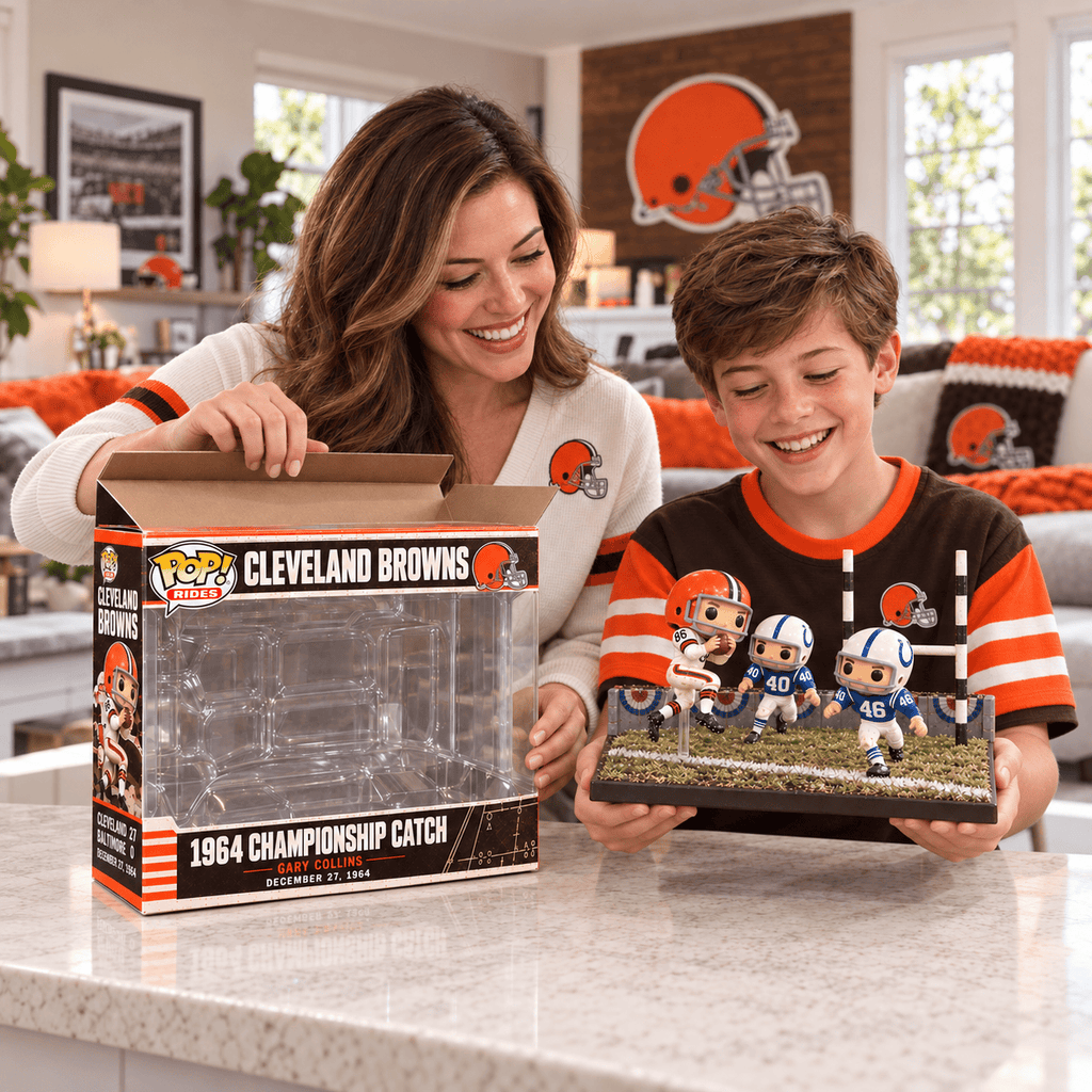 Premium CLVB Celebration Collectible Diorama HQH